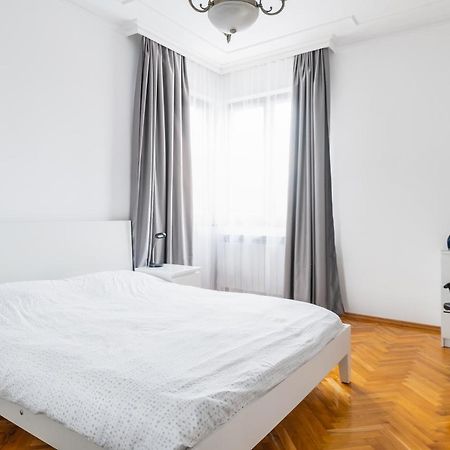 Vitosha Str 2Bd White & Blue Apt By Flat Mаnager Sófia Exterior foto