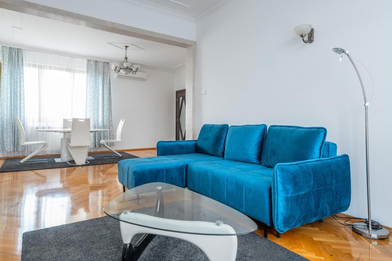 Vitosha Str 2Bd White & Blue Apt By Flat Mаnager Sófia Exterior foto